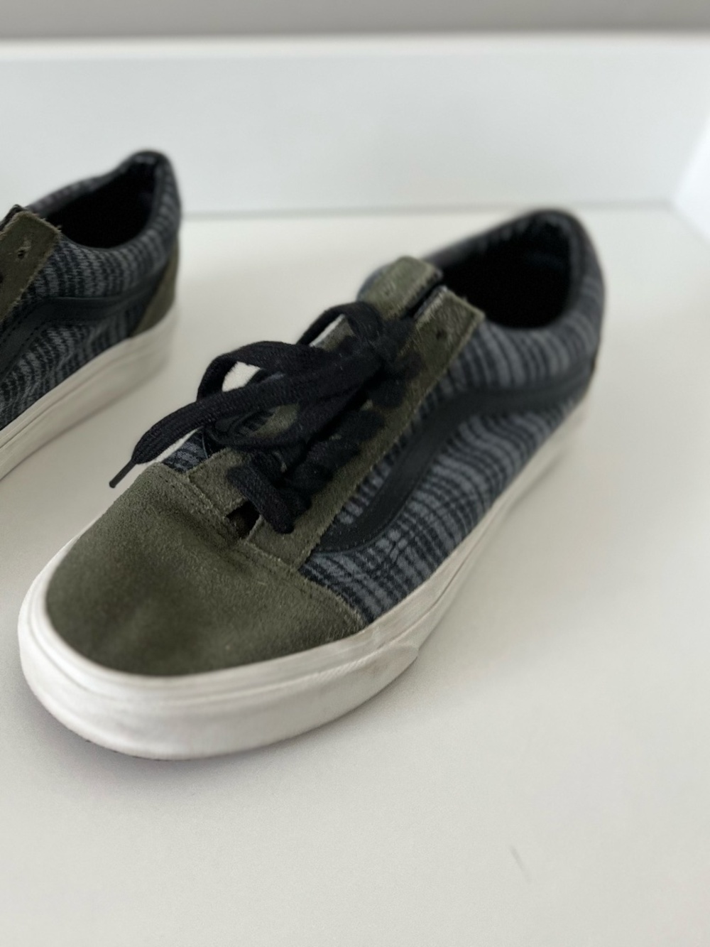Vans Old Skool Sneakers - Picture 2 of 9